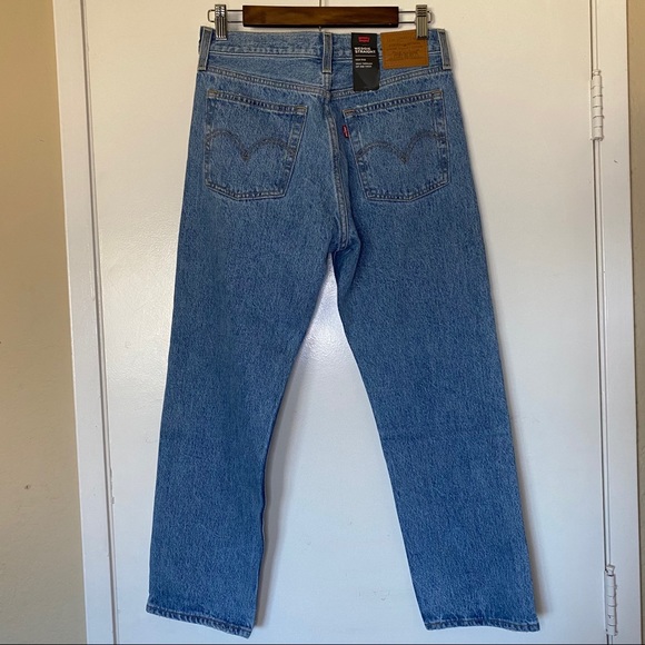 Levi’s Wedgie Straight Jeans - Picture 5 of 7